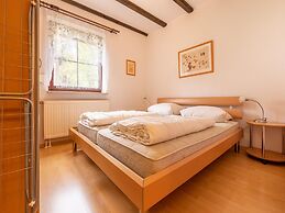 Cosy Apartment in Arrach With Garden