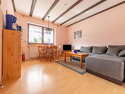 Cosy Apartment in Arrach With Garden