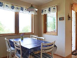 6 Person Holiday Home in Kungshamn