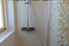 Spacious Holiday Home With Sauna Near Beach