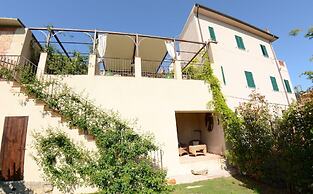 Tuscan Retreat in Aiale