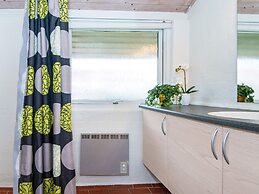 6 Person Holiday Home on a Holiday Park in Hemmet