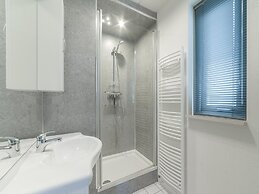 Spacious Holiday Home Near Beach