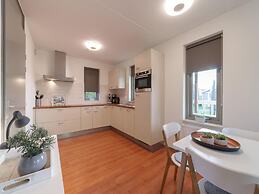 Spacious Holiday Home Near Beach