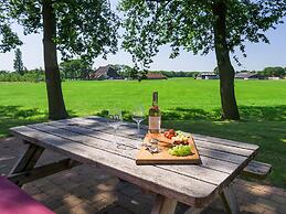 Spacious Bungalow Near the Frisian Lakes