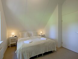 Spacious Bungalow Near the Frisian Lakes