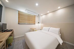 Gyeongju Elegance Hwangridan-gil