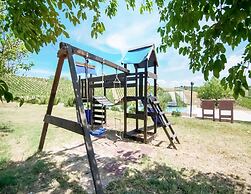 Apartment With Jacuzzi