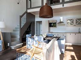 Lakehouse Mansion by Belvilla