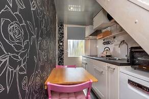 Snug Apartment Near sea