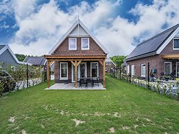 Nice Holiday Home in Simonshaven Near the Water