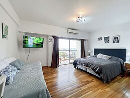 Cozy Studio on a High Floor With Panoramic Views in Villa Urquiza