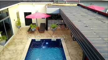 Daltons Hotels and Resort