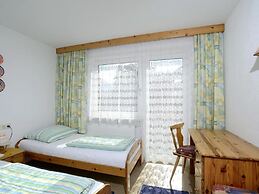 Spacious Holiday Home With Garden