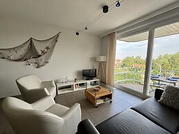 Cosy Apartment With Terrace Near Beach