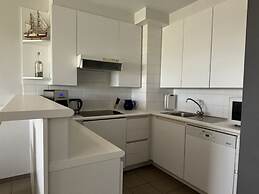 Cosy Apartment With Terrace Near Beach