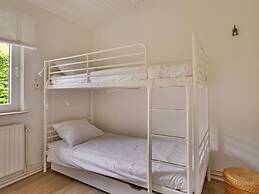 Holiday Home With Gypsy Wagon