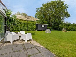 Holiday Home With Gypsy Wagon