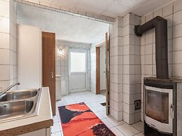 Cosy Flat in Niepars With Garden