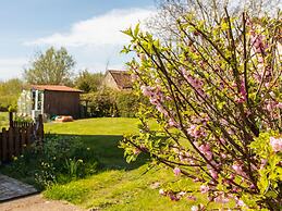 Cosy Flat in Niepars With Garden