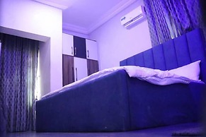 Mace Hotel and Apartments