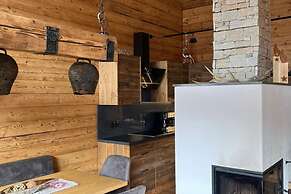 Attic With Panoramic Views, Fireplace & spa Bath