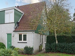 Spacious Holiday Home With Garden