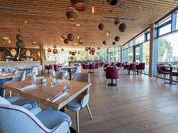 Lakeside Luxury Mansion