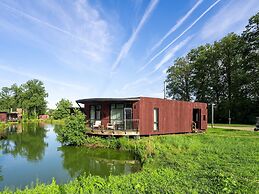 Lakeside Luxury Mansion