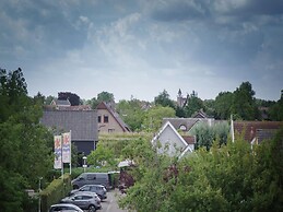 Spacious Holiday Home With Sauna Near Beach