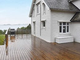 9 Person Holiday Home in Aram