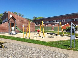 6 Person Holiday Home on a Holiday Park in Hemmet