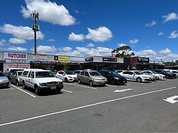 Dishwasher A C Dryer Campbelltown Courtyard East