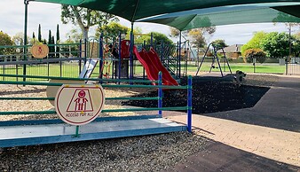 Dishwasher A C Dryer Campbelltown Courtyard North