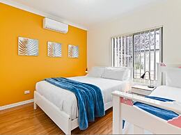 3BR 2 BTH No Stairs Aircon Big Athelstone Home