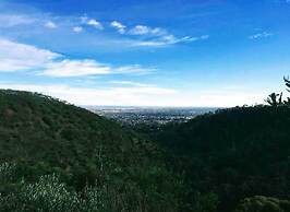 3BR Unit Free Park Wifi Campbelltown