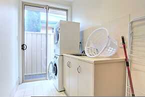 No Stairs 2 Bathrms Garage Richmond Residence 1