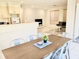 No Stairs 2 Bathrms Garage Richmond Residence 1