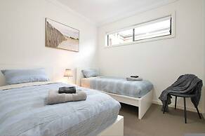 No Stairs Dbl Garage Aircon Woodville North