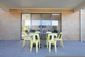 No Stairs Dbl Garage Aircon Woodville North