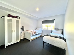 Big Apartment Free Wifi Gated Parking Heating