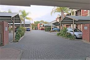 Big Apartment Free Wifi Gated Parking Heating