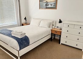 Big Apartment Free Wifi Gated Parking Heating