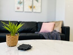 Hectorville Luxe Haven Suite