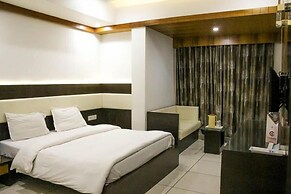 Hotel Apex Inn