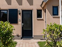 Spacious 4-person Bungalow Near the Frisian Lakes