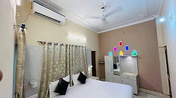 Maya Inn Paying Guest House By GRB