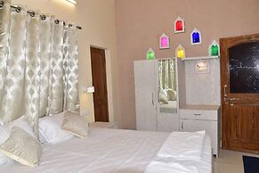 Maya Inn Paying Guest House By GRB