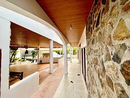Na-Yah Beach Resorts