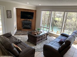 Riverbend Serenity Cabins